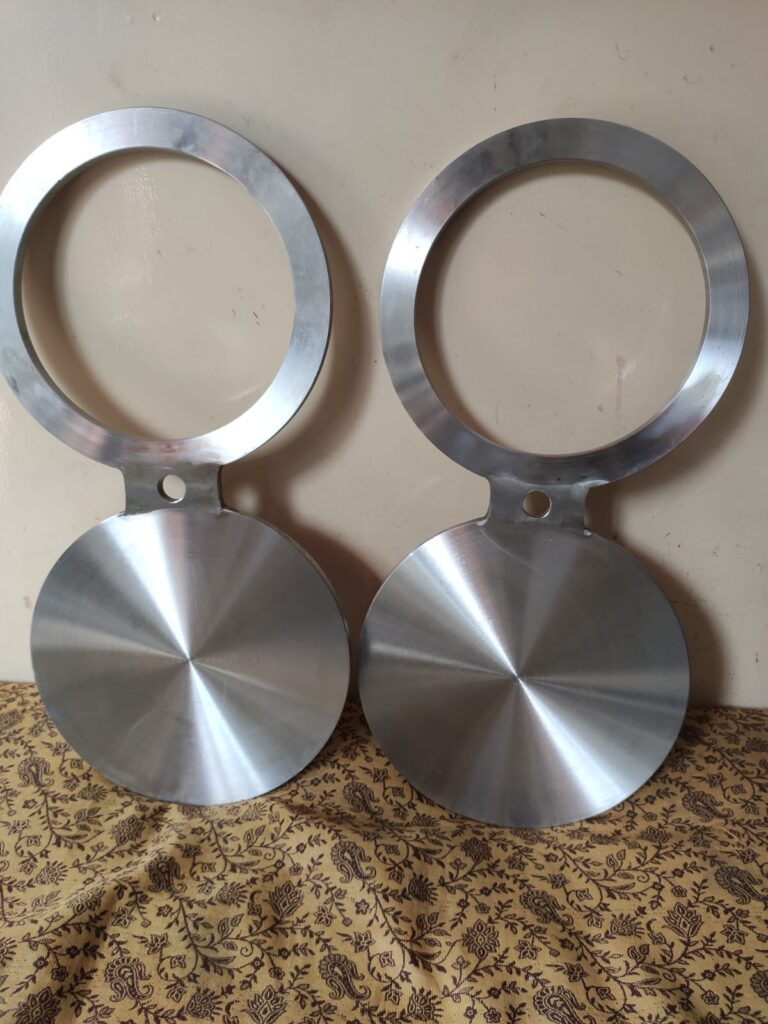 Spectacle Flanges